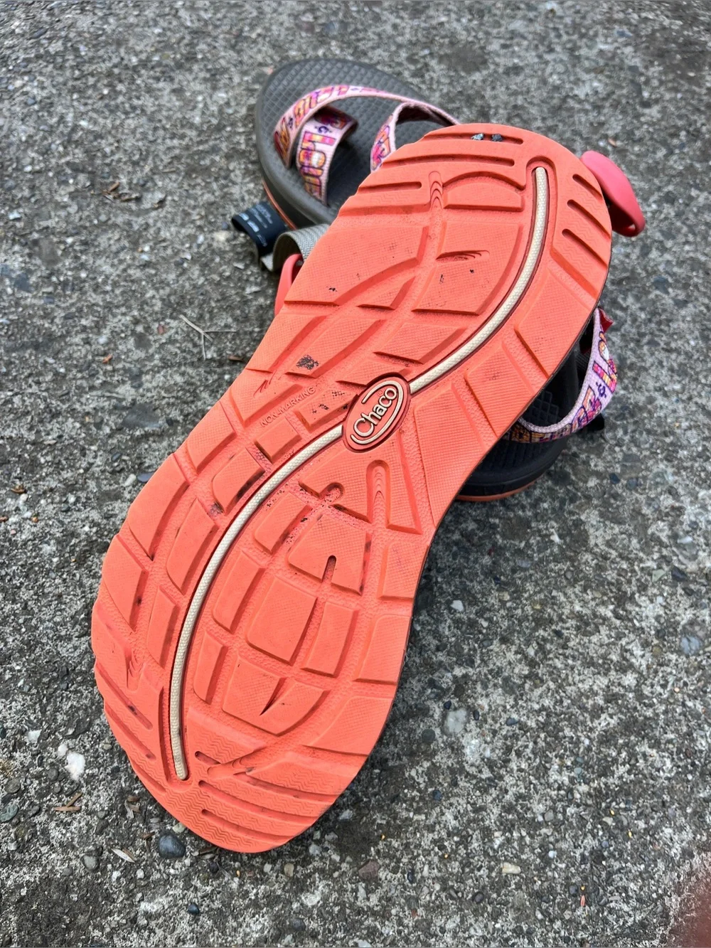 Chaco Cloud ‘Peace Love’ Z/2 Sandal women's sz 8